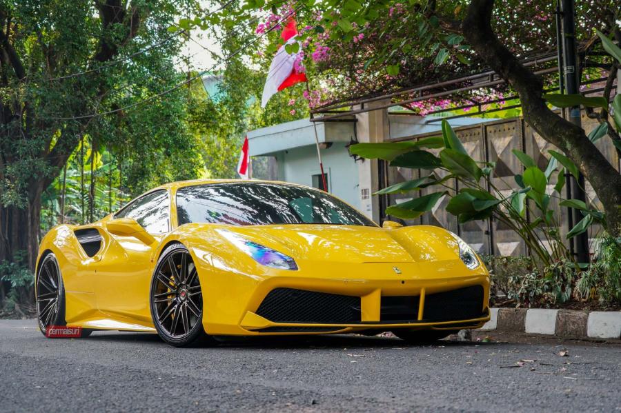  Ferrari 488 GTB on Vossen Wheels (VPS-307) 2017 года  (фото 11 из 17)